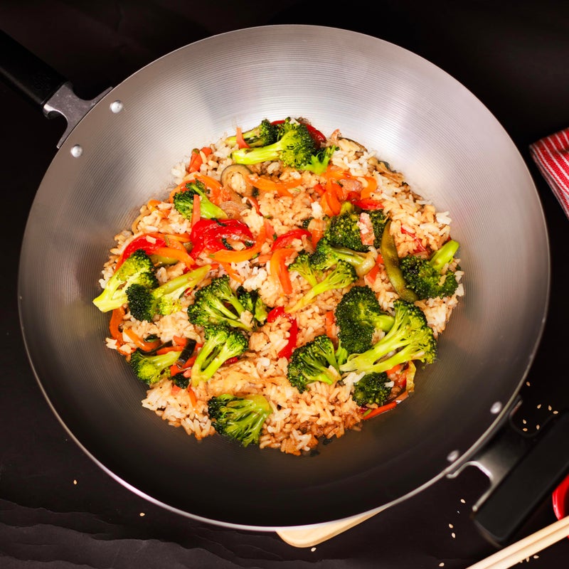 JOYCE CHEN Professional Series 14-Inch Carbon Steel Wok with Phenolic Handles - Image 4